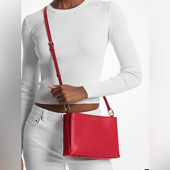 Michael Kors Handbags - Michael Kors Medium Pebbled Leather Crossbody Bag
